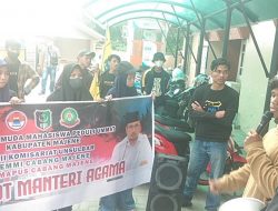 Aliansi Pemuda Mahasiswa Peduli Ummat Demo Copot Menag Yaqut