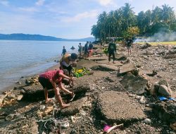 Karang Taruna Desa Maliaya Gelar Baksos demi Selamatkan Sarana Orahraga dari Abrasi