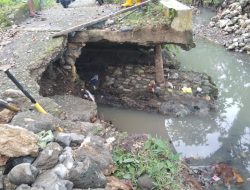 Ambruk, Jembatan di Pettabeang Dikeluhkan Warga