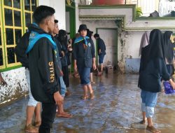 Respon Cepat BEM STIKES BINA BANGSA Majene Terhadap Korban Banjir