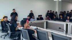 Gelombang Protes Mahasiswa Mengguncang DPRD Sulbar: Pengawasan Mandek, Proyek Urekang–Mambi Kian Buram