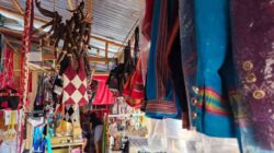 Mama Nova Penggerak UMKM Mamasa, Angkat Tenun Asli Daerah dengan Dukungan Diskuperindag